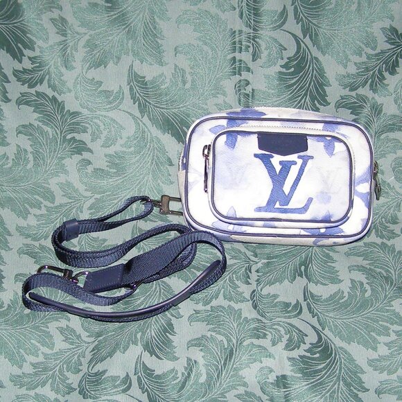 💙🤍 NEW FULL SET Louis Vuitton Outdoor Pouch UNISEX - Picture 12 of 14